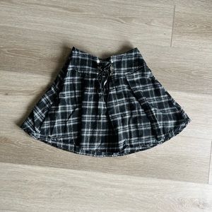 plaid black and white skirt